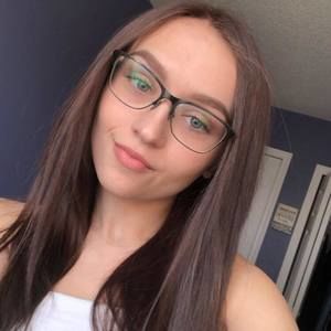 Meet your Posher, Nina